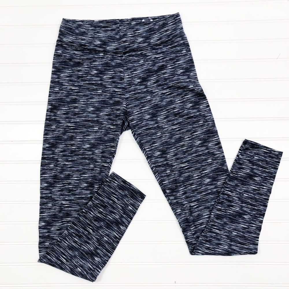 Black and grey leggings